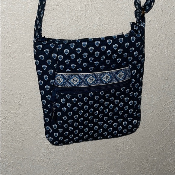Vera Bradley Nantucket Navy hipster crossb… - Picture 2 of 7